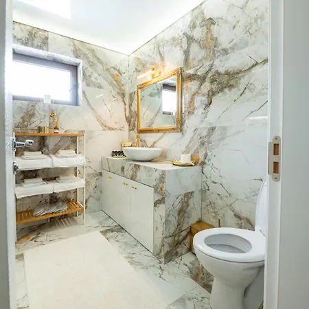 планинска алтеа 빌라 Mostowo