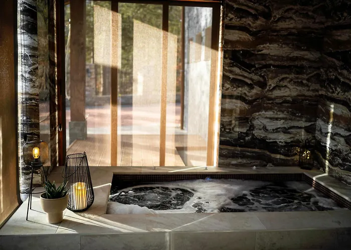 Вилла планинска алтеа *